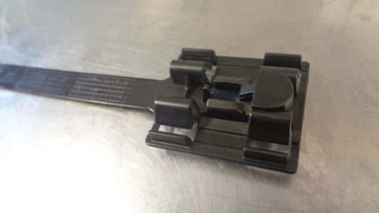 Holden Barina Genuine Side Skirt Mount Clip New Part