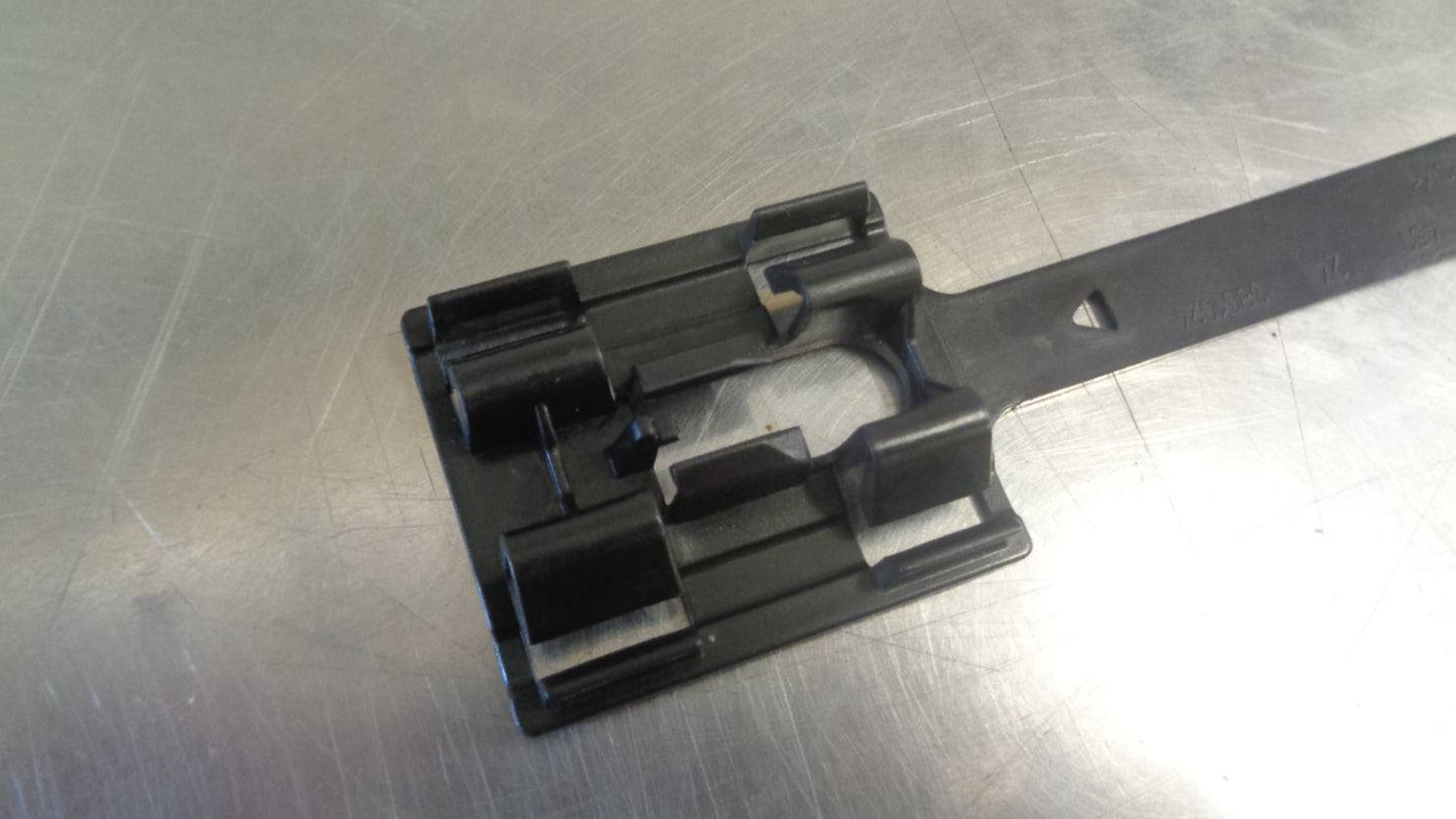 Holden Barina Genuine Side Skirt Mount Clip New Part