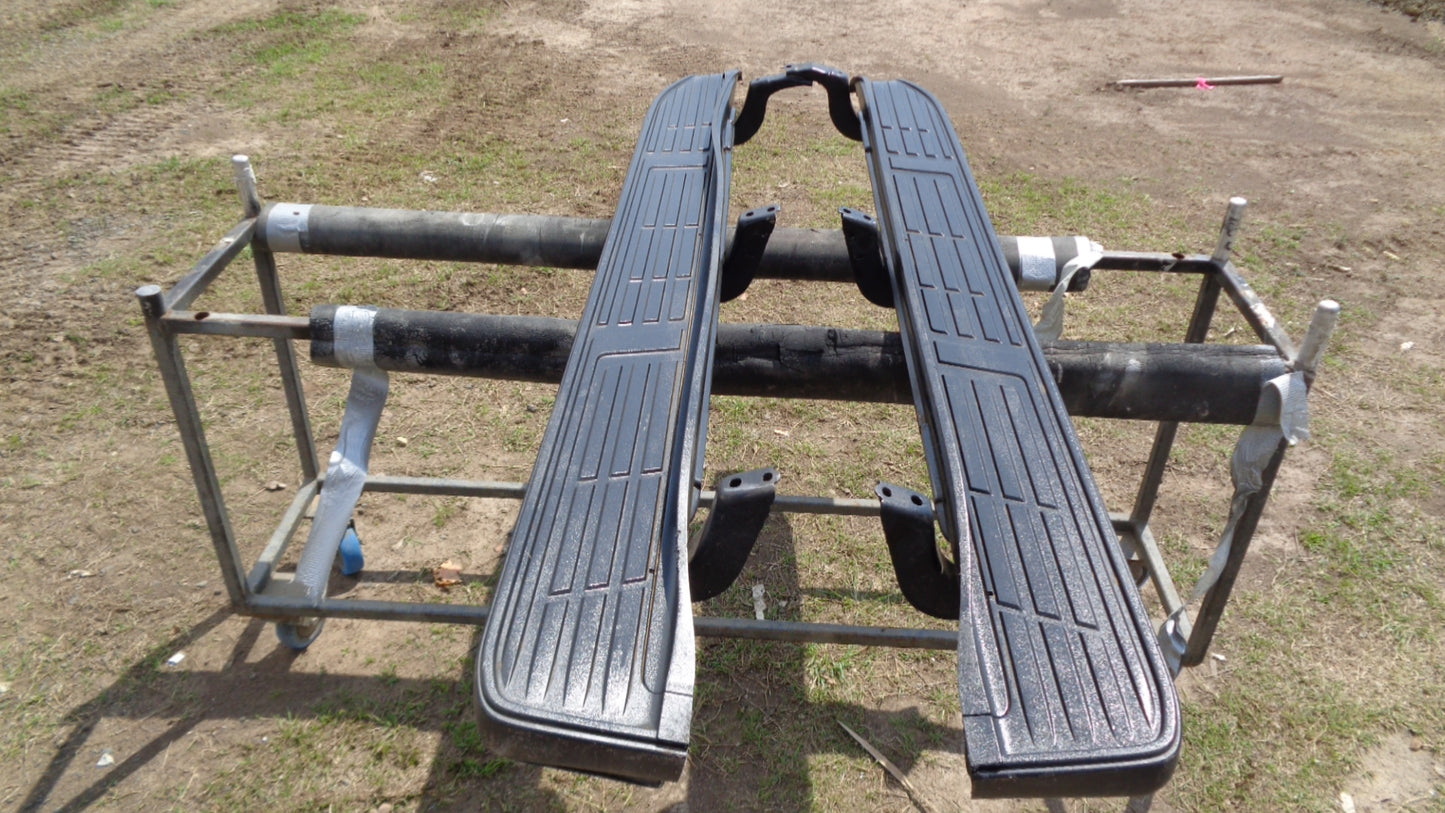 Toyota Hilux Extra Cab Genuine Side Steps Pair (No Fitting Bolts)New Part