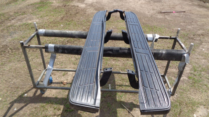 Toyota Hilux Extra Cab Genuine Side Steps Pair (No Fitting Bolts)New Part