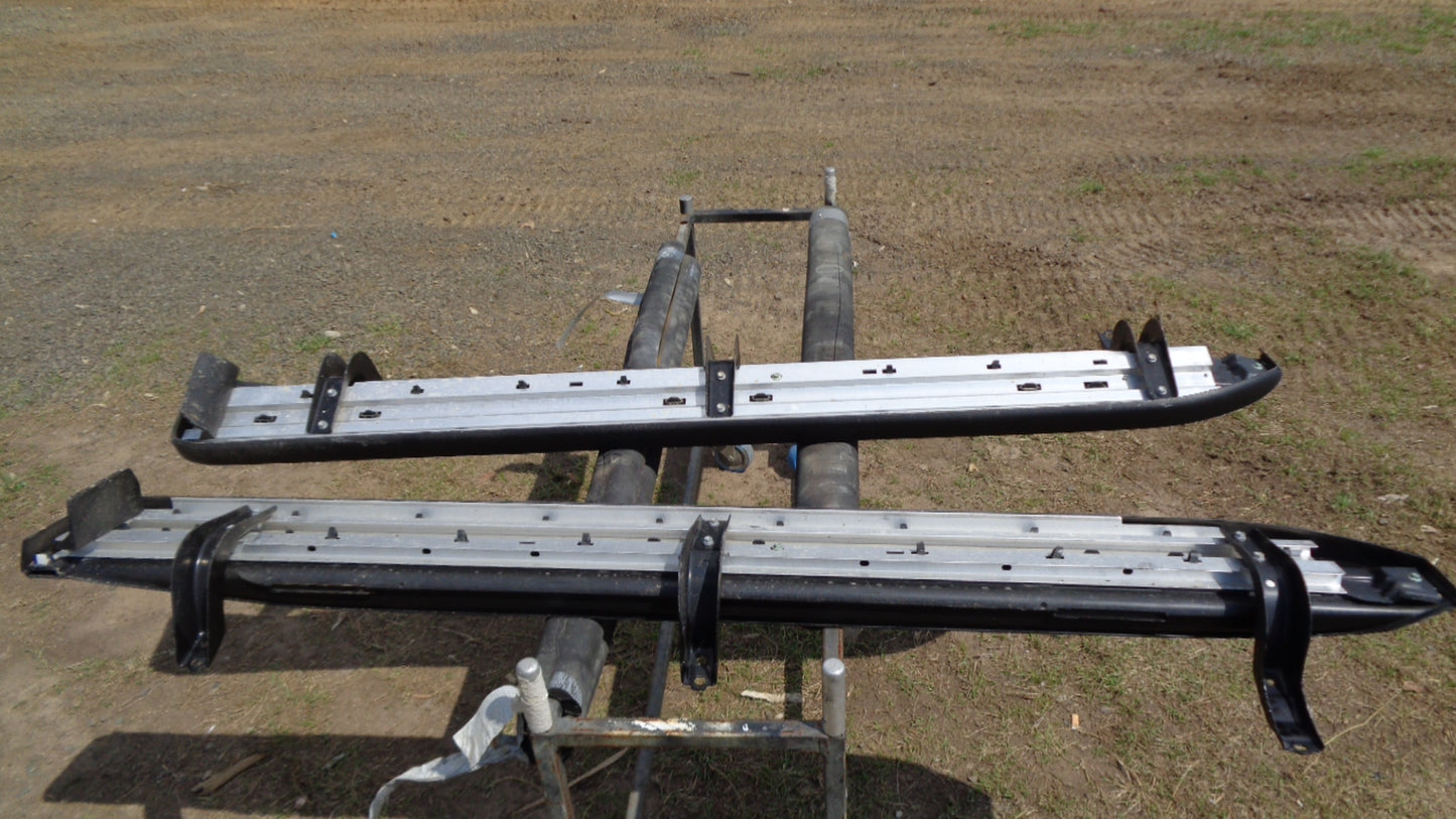 Toyota Hilux Extra Cab Genuine Side Steps Pair (No Fitting Bolts)New Part