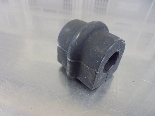Nissan X-Trail T30 Genuine Rear Stabilizer Rubber Bush New Part