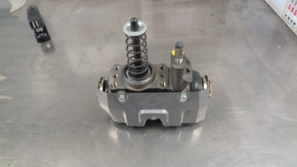 Isuzu F Series Genuine Right Hand Rear Wheel Cylinder New Part