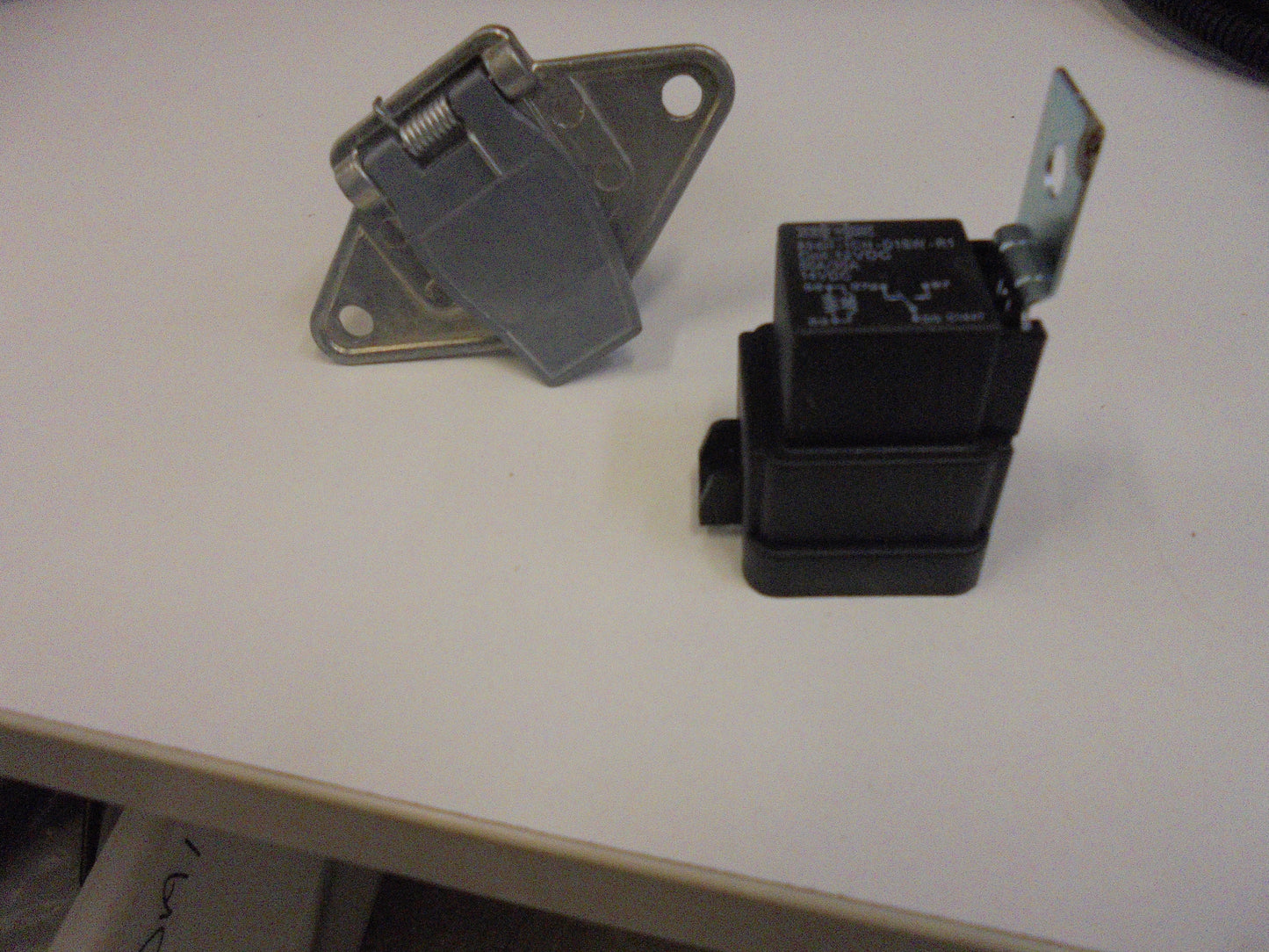 Toyota Hilux Genuine Trailer Wiring Harness 7Pin New Part