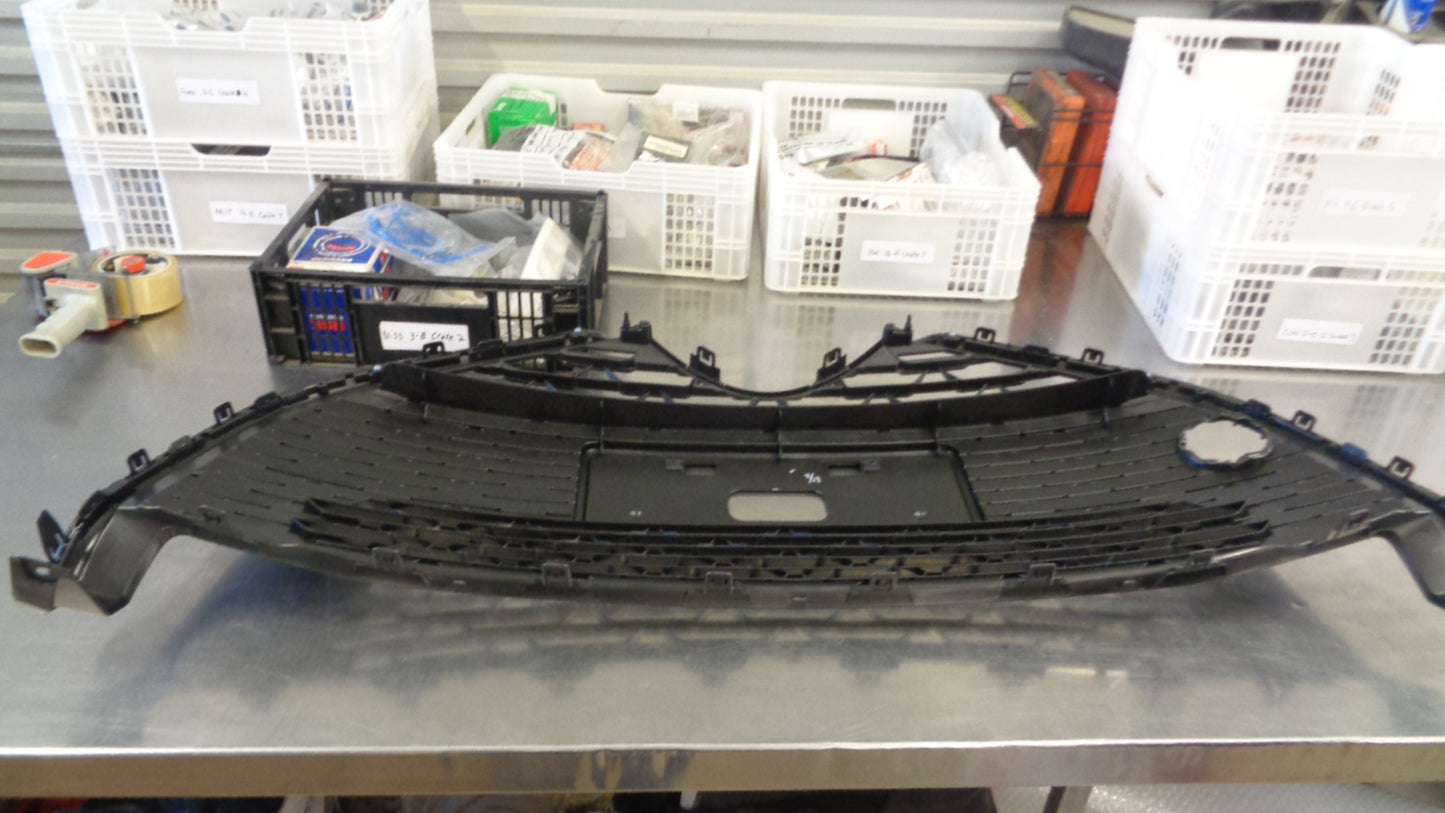 Toyota Yaris Genuine Lower Radiator Grille Sub Assy New Part