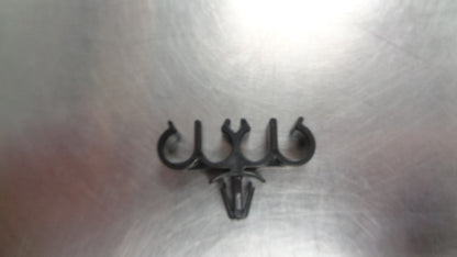 Isuzu N Series Genuine Rubber Hose Clip New Part