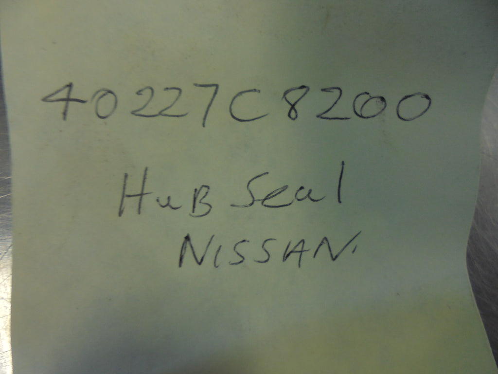 Nissan Patrol GQGU Genuine Front Hub Seal New Part Half Price Parts Car Parts For Half