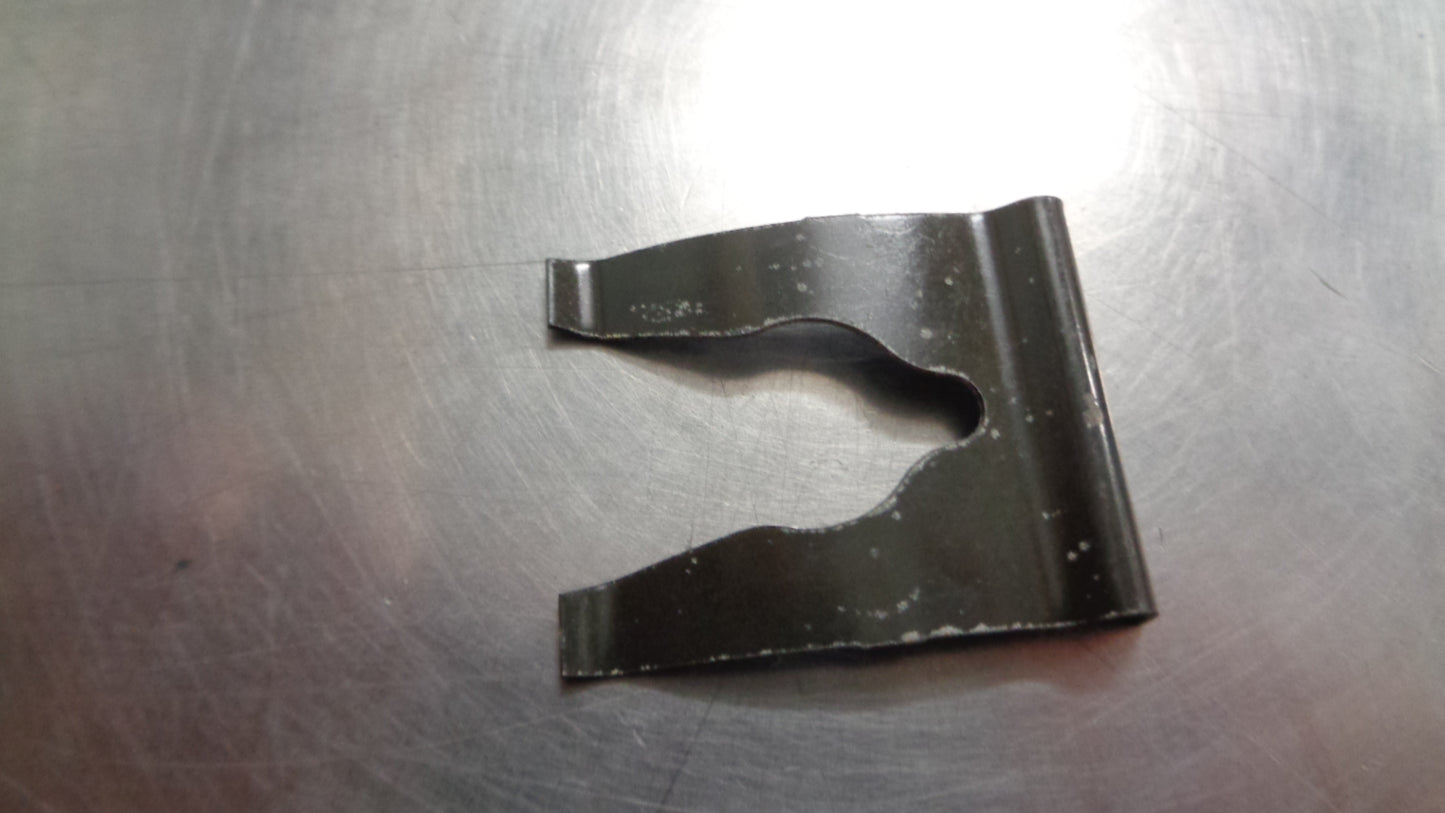 Isuzu NPS Genuine Clutch Hose Clip New Part