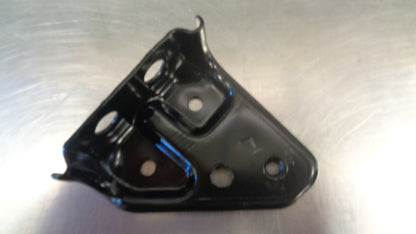 Holden Barina Genuine Front Left Hand Fascia Bracket New Part