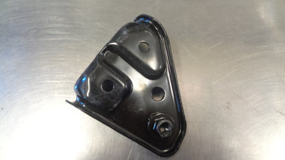 Holden Barina Genuine Front Left Hand Fascia Bracket New Part