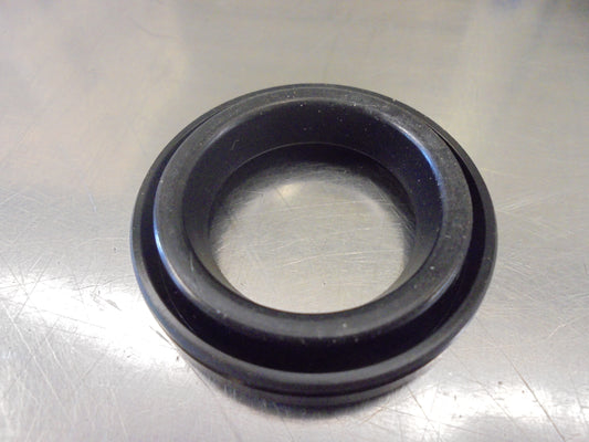 Nissan Navara D40M Genuine Injection Oil seal New Part