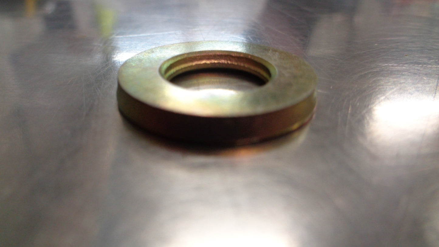 Isuzu F Series Genuine Engine Mount Plate Bracket Washer New Part