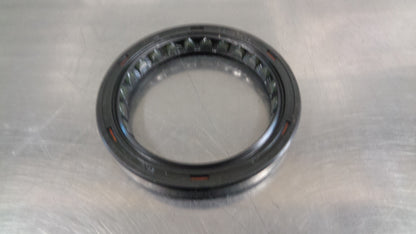 Nissan Y60 Patrol Genuine Crankshaft Oil Seal New Part