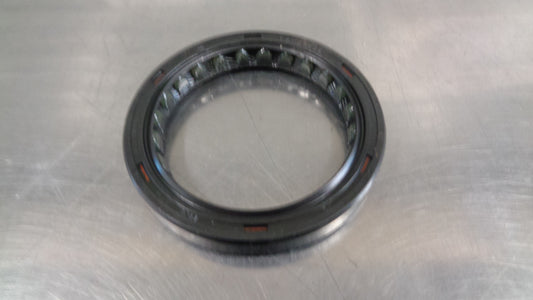 Nissan Y60 Patrol Genuine Crankshaft Oil Seal New Part