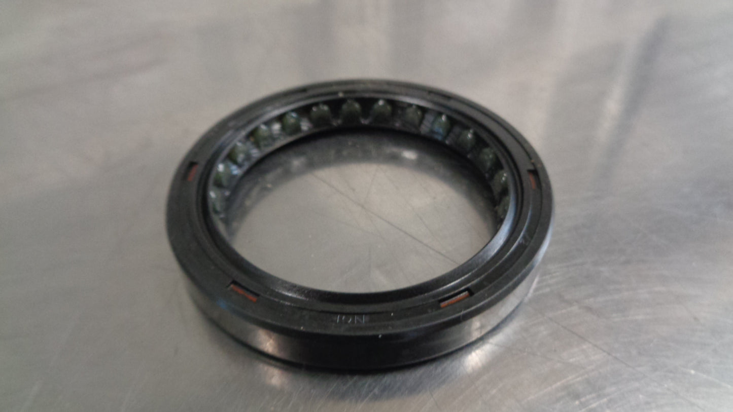 Nissan Y60 Patrol Genuine Crankshaft Oil Seal New Part