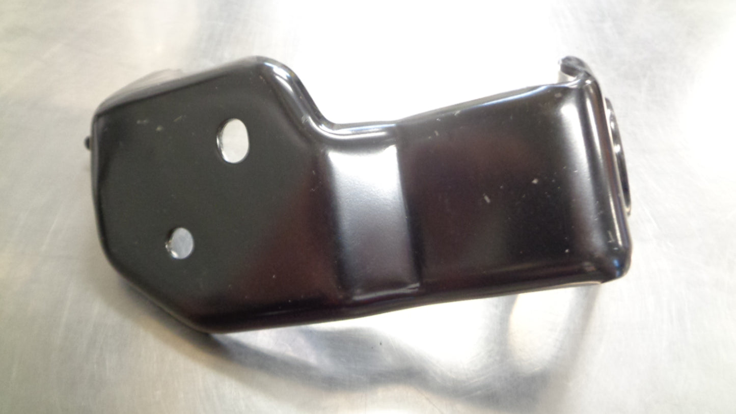 Mercedes Benz X Class Genuine Right Hand Halter Bracket New Part