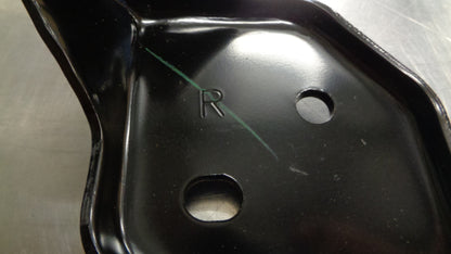 Mercedes Benz X Class Genuine Right Hand Halter Bracket New Part