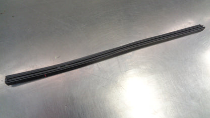 Toyota Prius V Genuine Right Hand Window Wiper Blade Rubber New Part