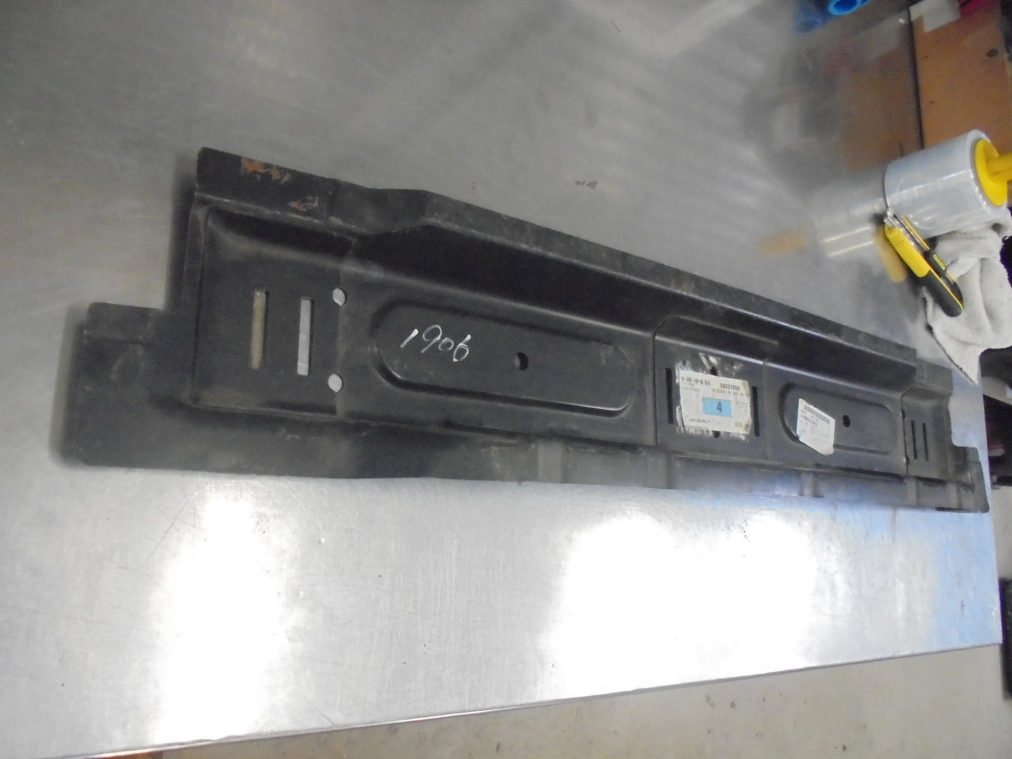 Holden Captiva Genuine Upper Rear Bar Seat Panel New Part