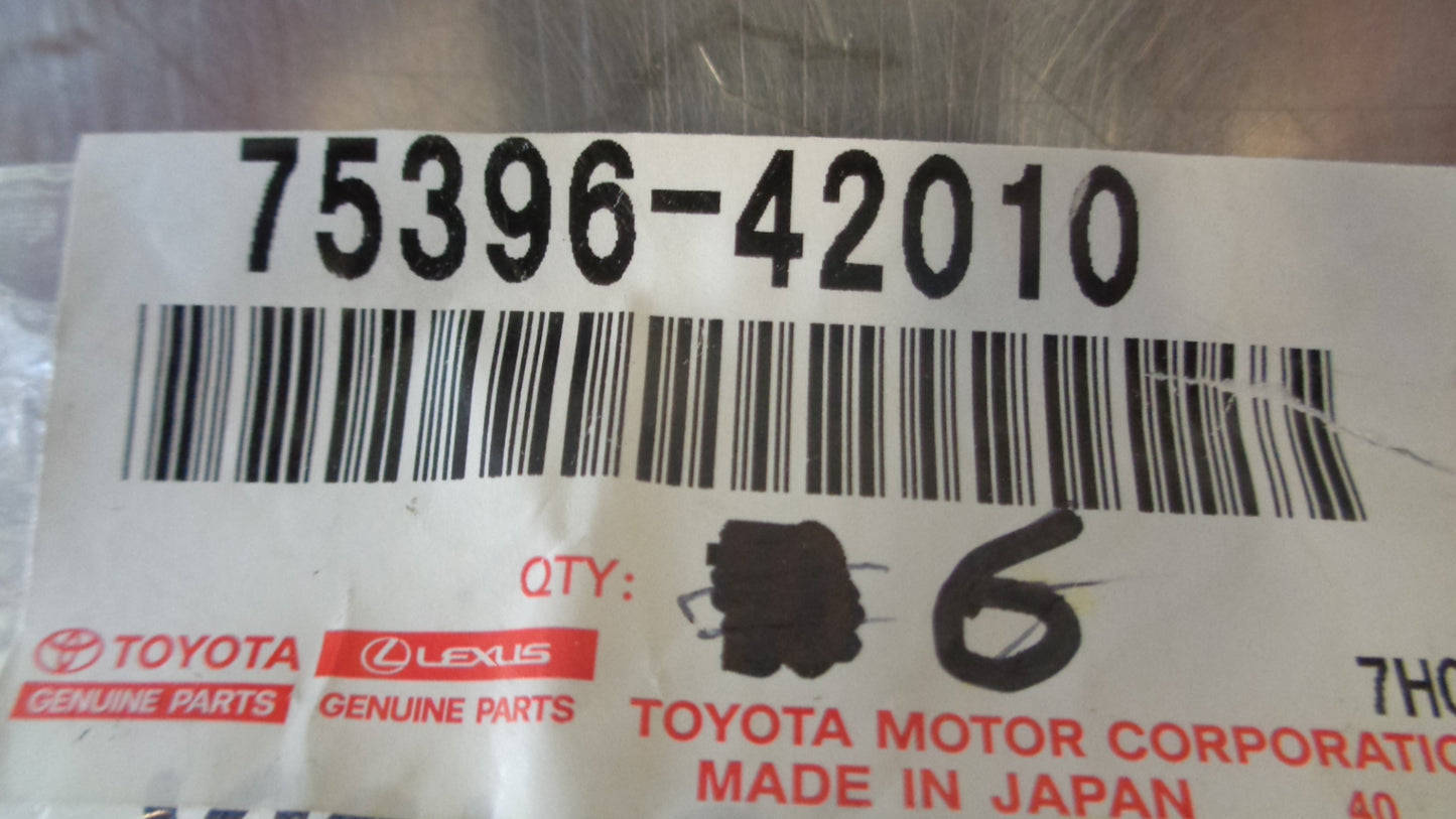 Toyota Rav 4 Genuine Outer Wheel Flare Nut New Part