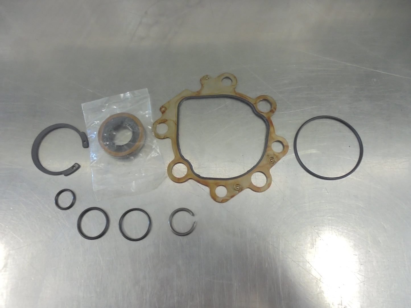 Toyota Landcruiser-Supra-Crown-Hilux Genuine Power Steering Pump Gasket Kit New Part
