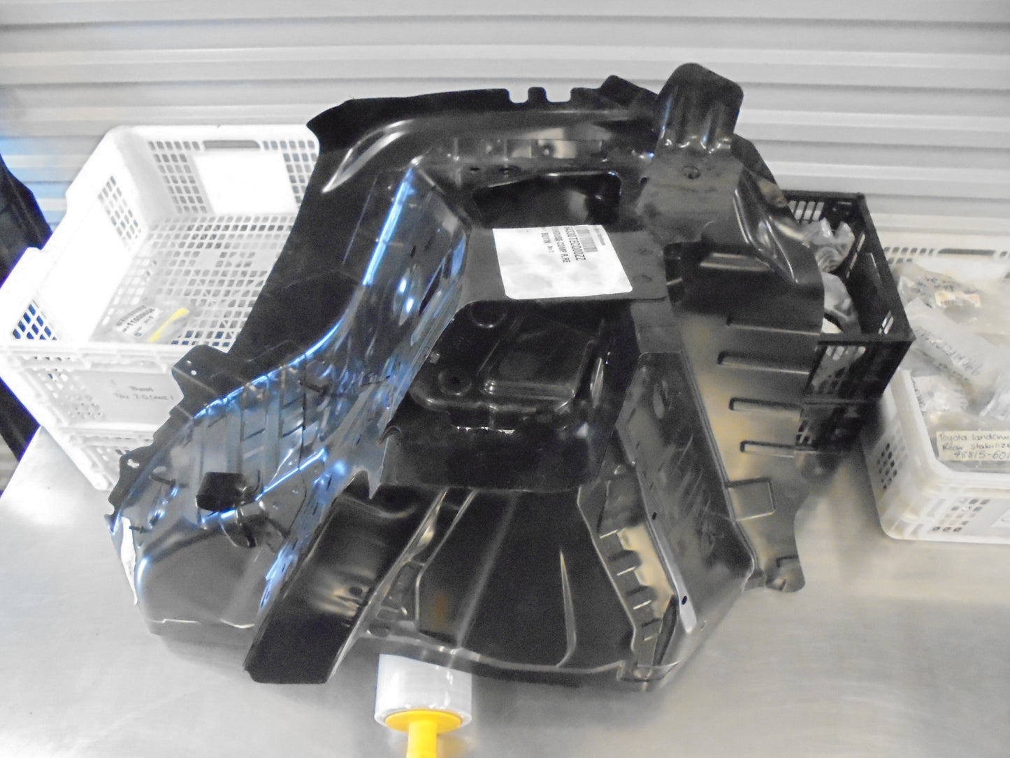 Honda Civic Genuine Right Hand Rear Wheel House New Part
