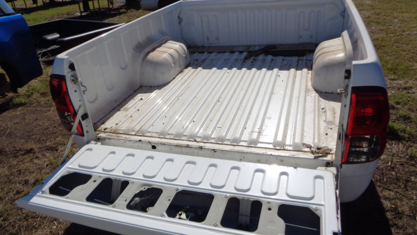 Toyota Hilux SR5 EXTRA Cab Tub White 2015 Onwards New Part
