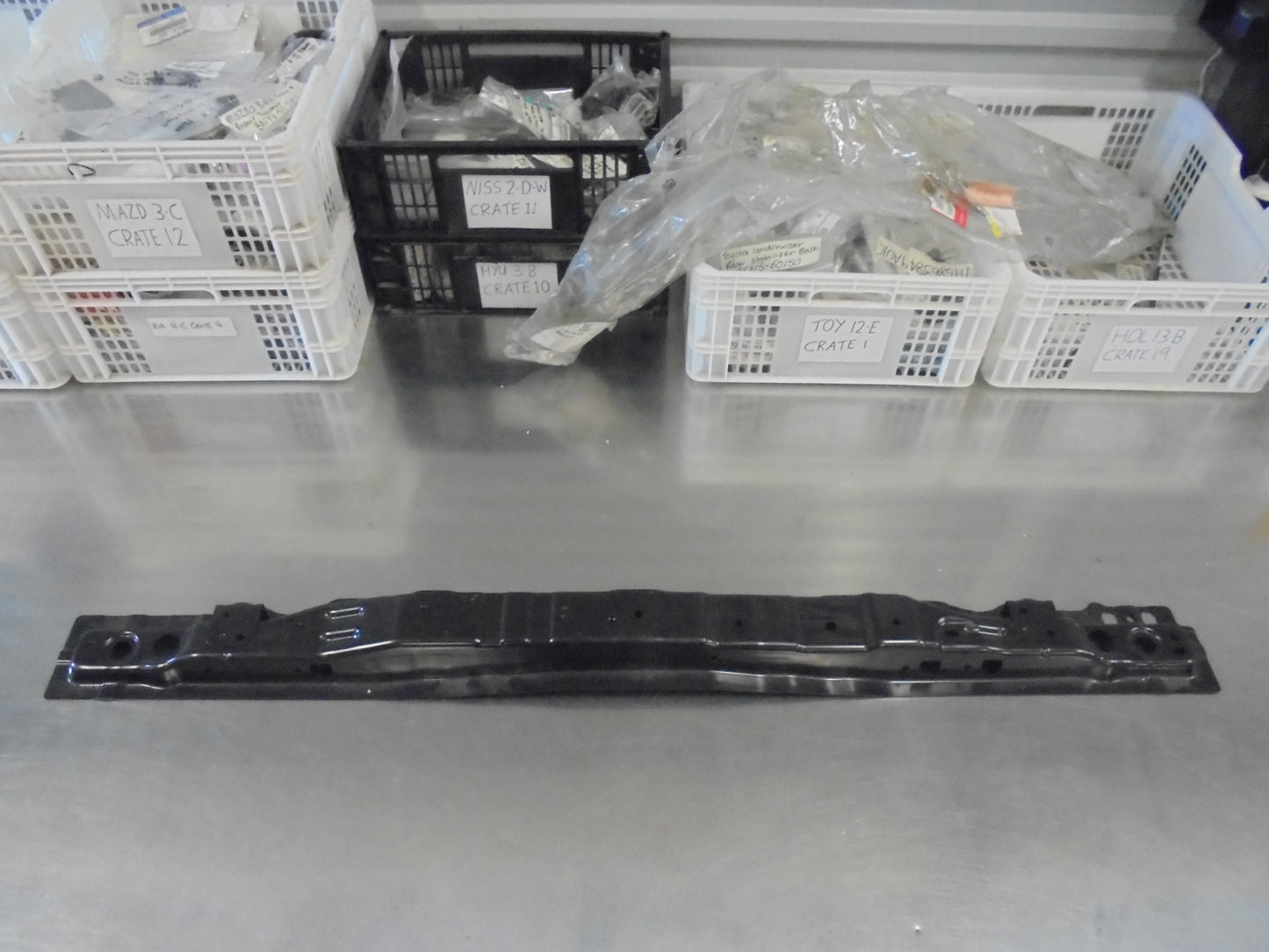 Honda CR-V Genuine Rear Bumper Face Stiffener New Part