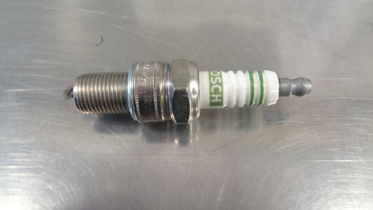 Bosch Spark Plug WR8DC suits Mercedes S-Class New Part