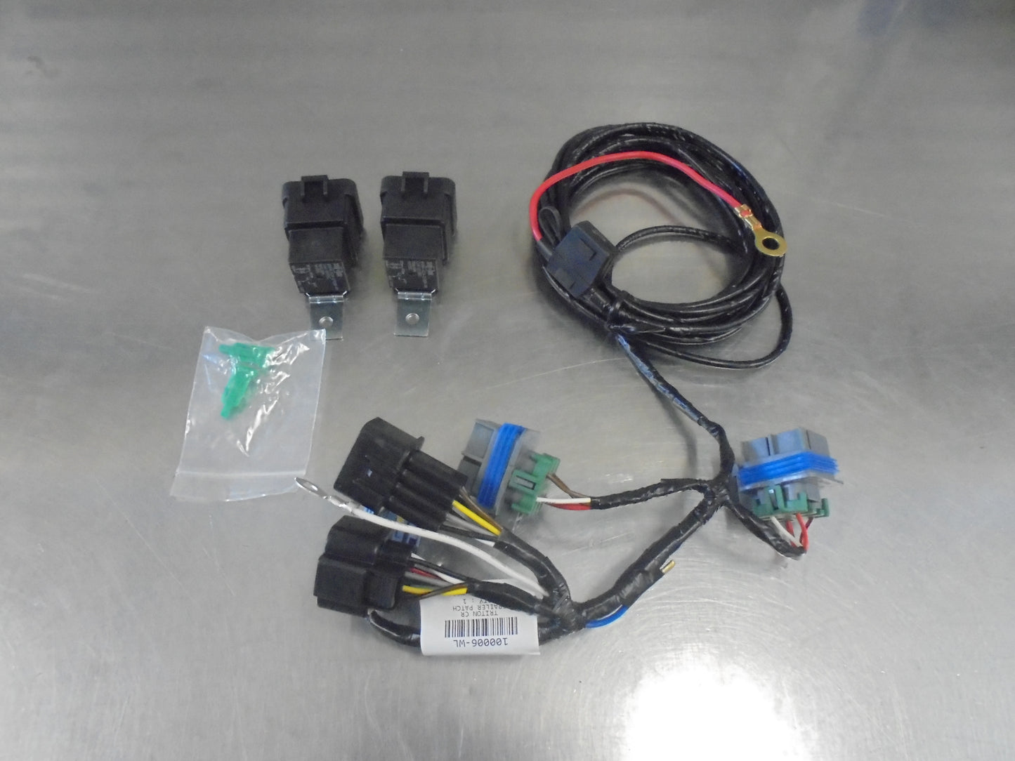 Mitsubishi ML Triton Genuine Trailer Wiring Patch New Part