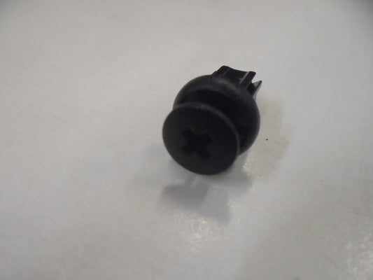 Nissan Pathfinder R50 Genuine Clip New Part