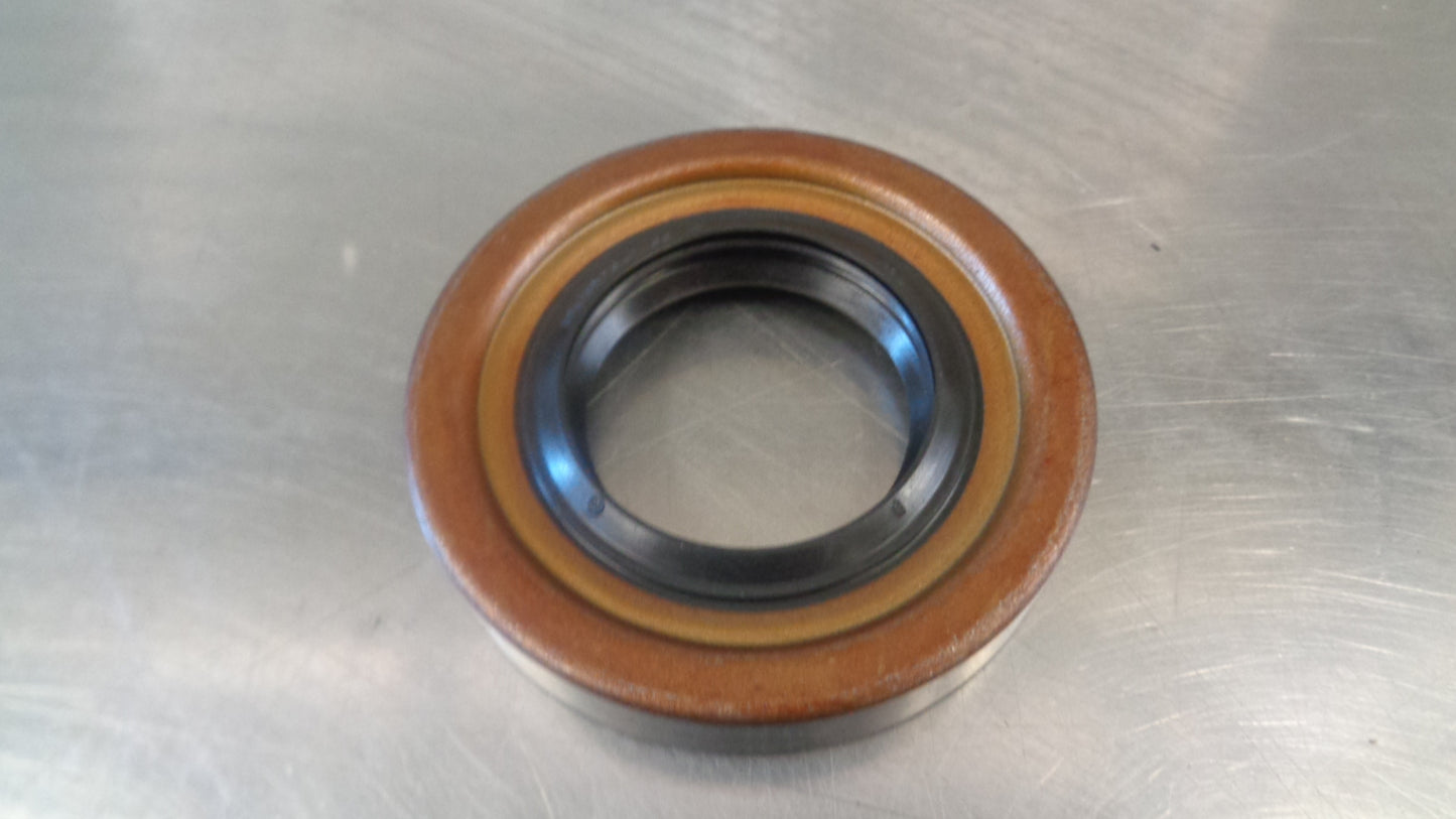 Hyundai Terracan 2.5TD Genuine Front Axle Oil Seal New Part