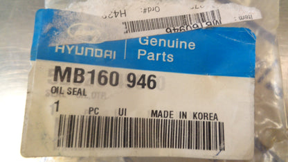 Mitsubishi Triton Genuine Front Axle Dust Seal New Part