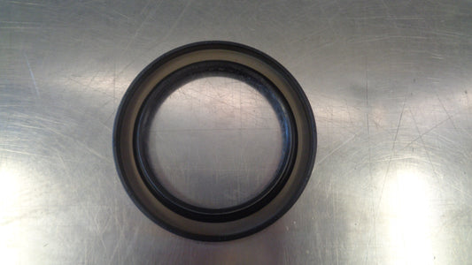 Nissan Navara D21 TD25 Genuine Front Crank Shaft Seal New Part