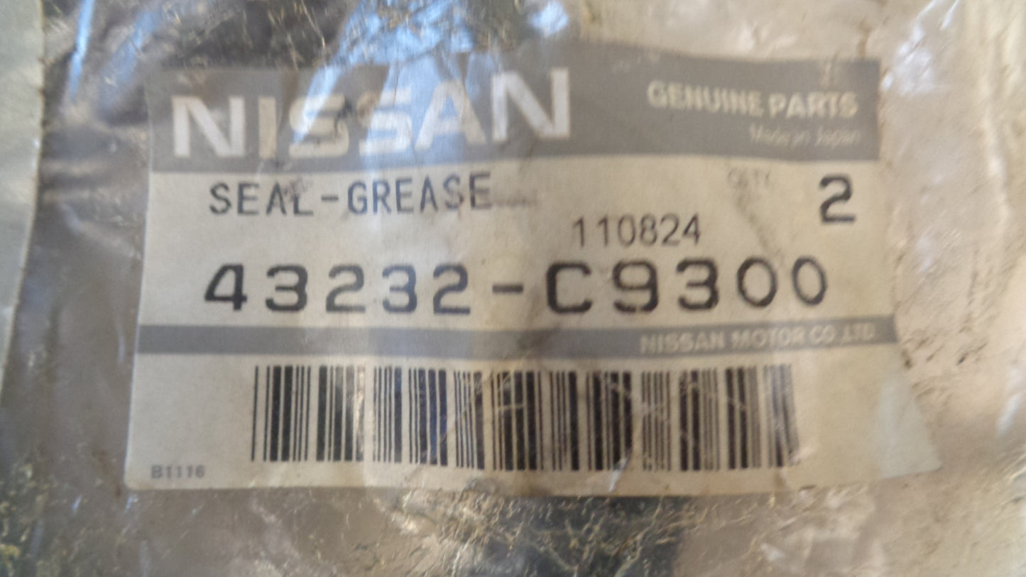 Nissan Patrol Genuine Rear Hub Seal New Part