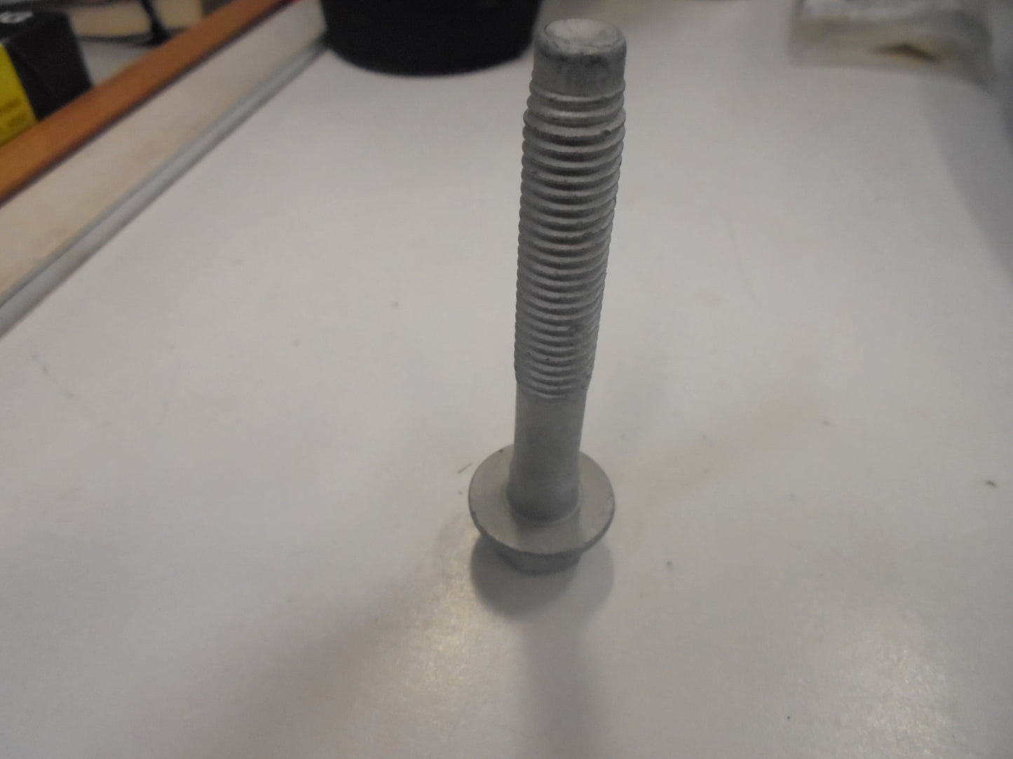 Holden VE/WM V8 Genuine Alternator Bolt New Part