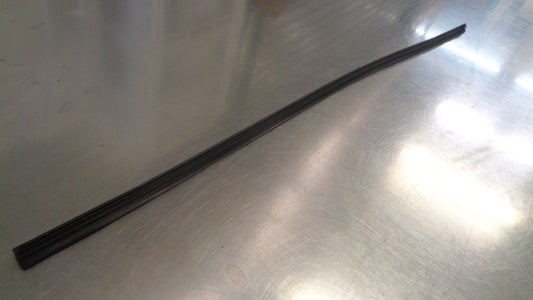 Isuzu D-Max Genuine Windscreen Wiper Rubber New Part