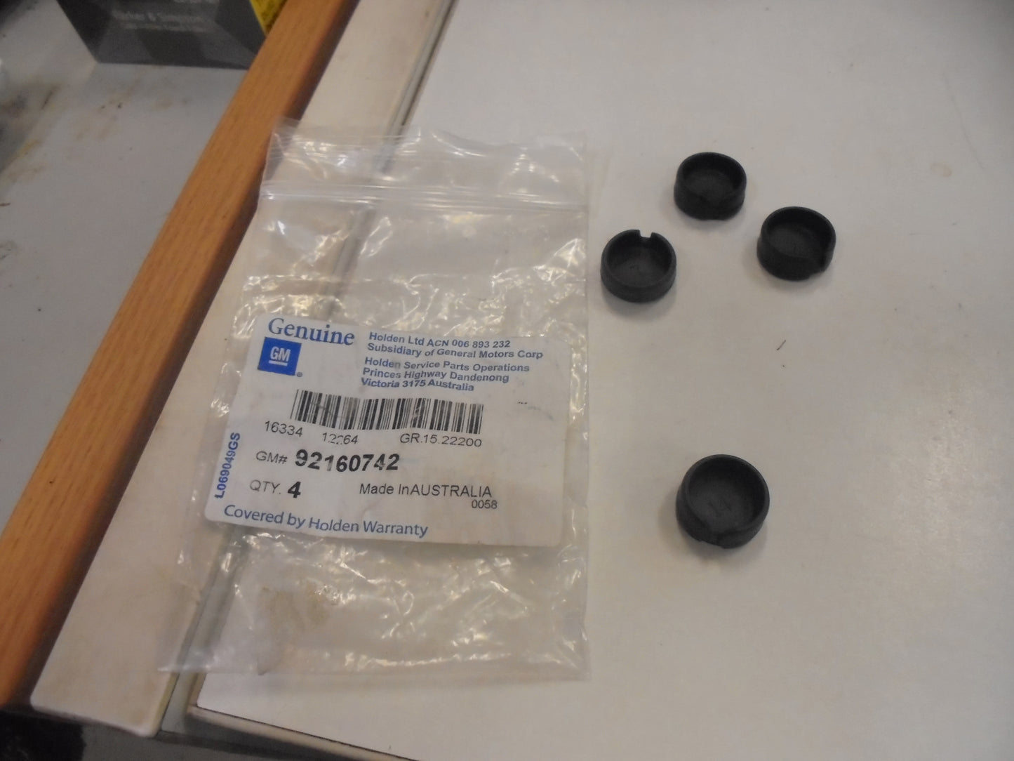 Holden Genuine Seat Cushion Button ( Pack Of 4 And Pack Of 3) New Part