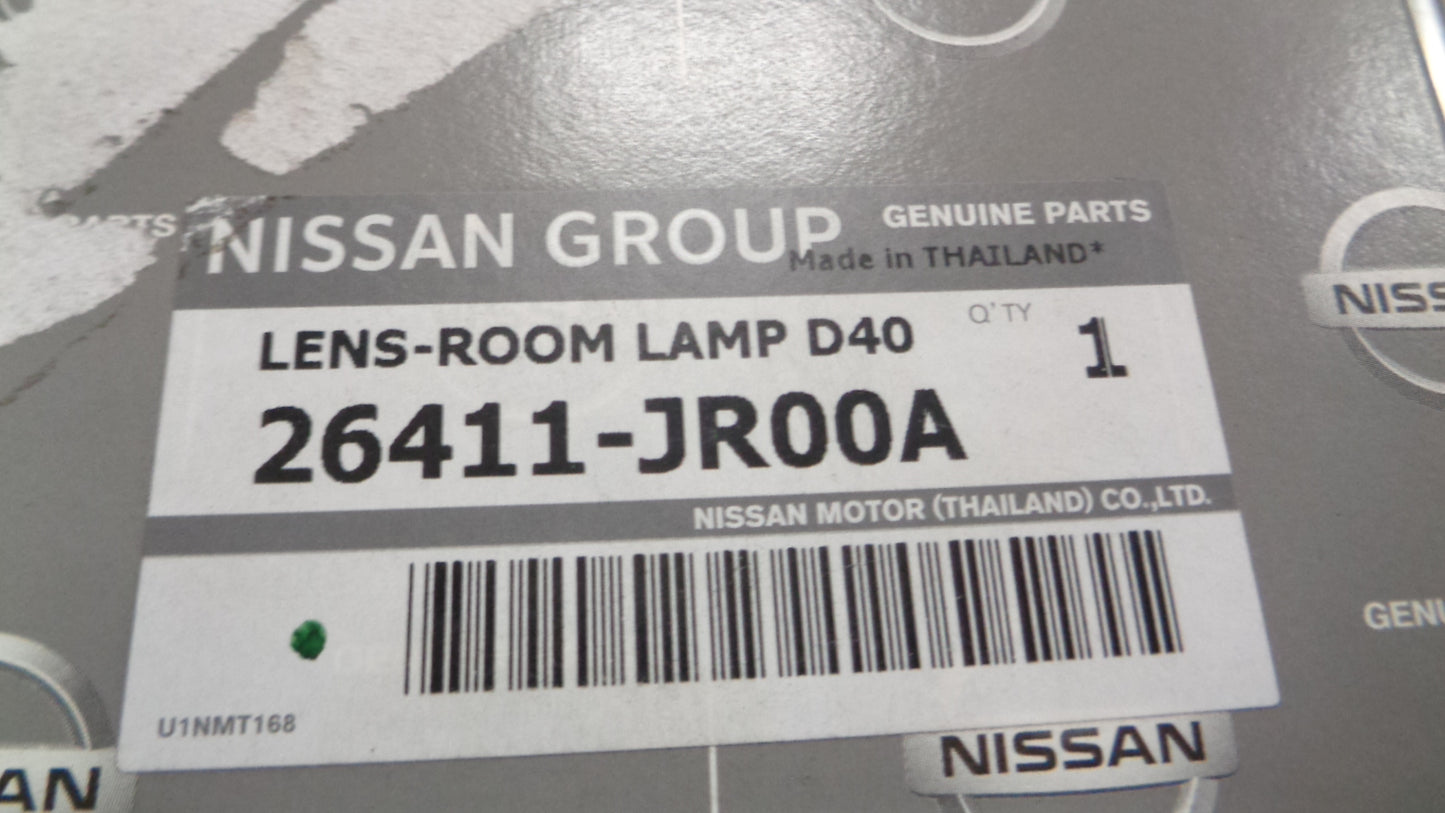 Nissan D40T Navara Genuine Map Light Lense New Part