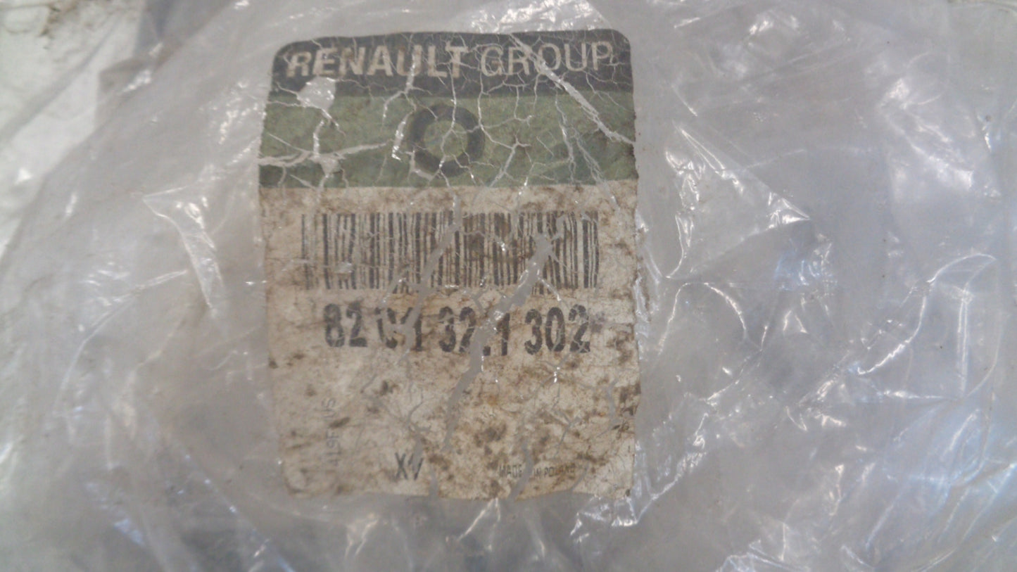 Renault Clio Black With Grey Trim Carpet Mats Slightly Tanned Used Part