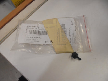 Nissan D22 Genuine Flare Stud Black Mail New Part