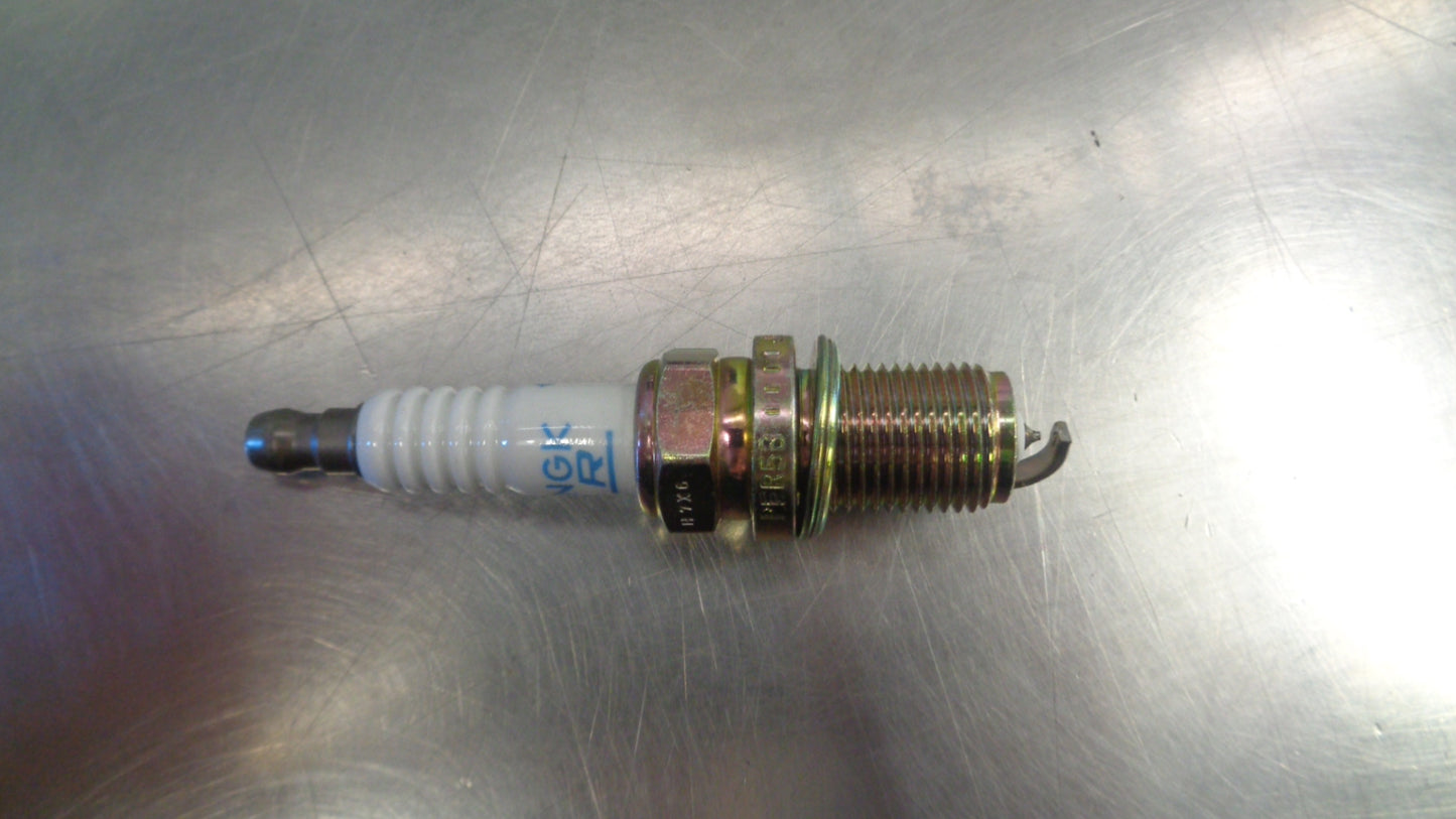 Spark Plug Genuine Nissan Sentra/200SX/300ZX New Part