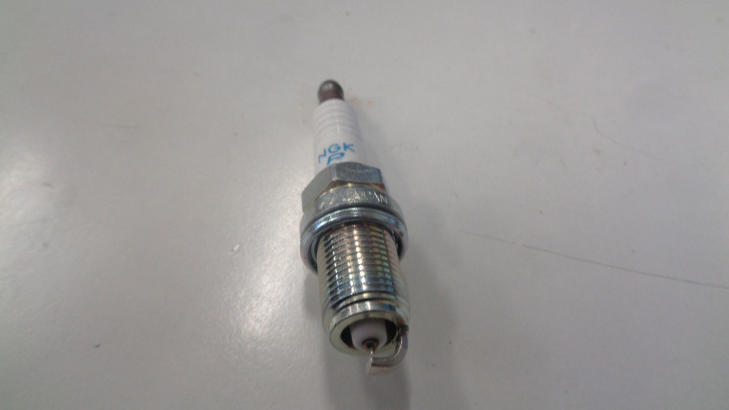 Denso NGK Spark Plug Suits Nissan Mitsubishi Honda New Part