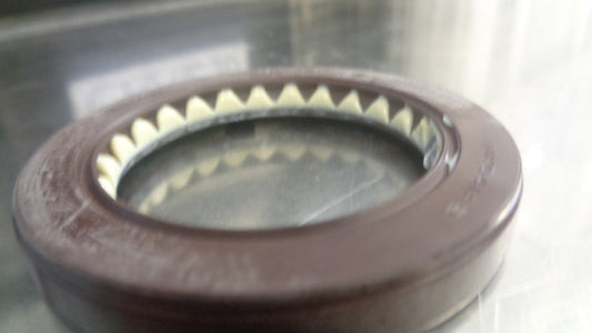 Toyota SR5 Hilux Genuine Type T Oil Seal New Part