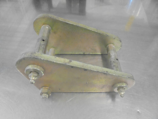 EFS Rear Greaseable Shackle Suits Toyota Landcruiser 79 Series New Part