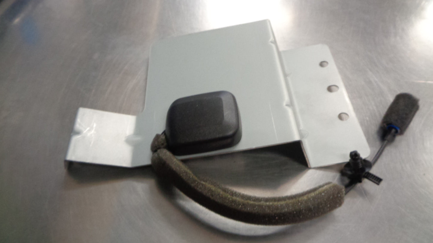 Holden Captiva Genuine Navigation Antenna New Part