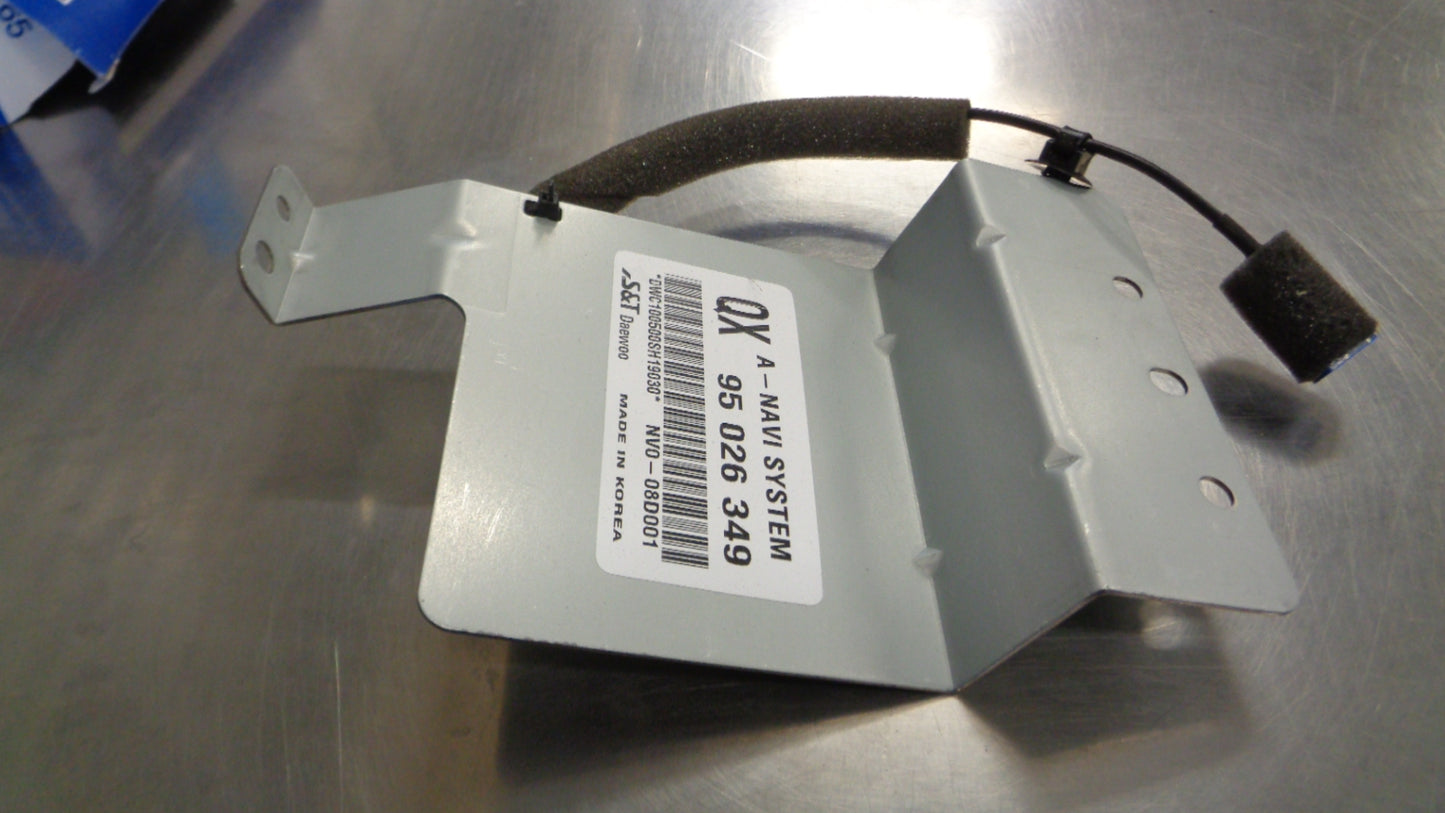 Holden Captiva Genuine Navigation Antenna New Part