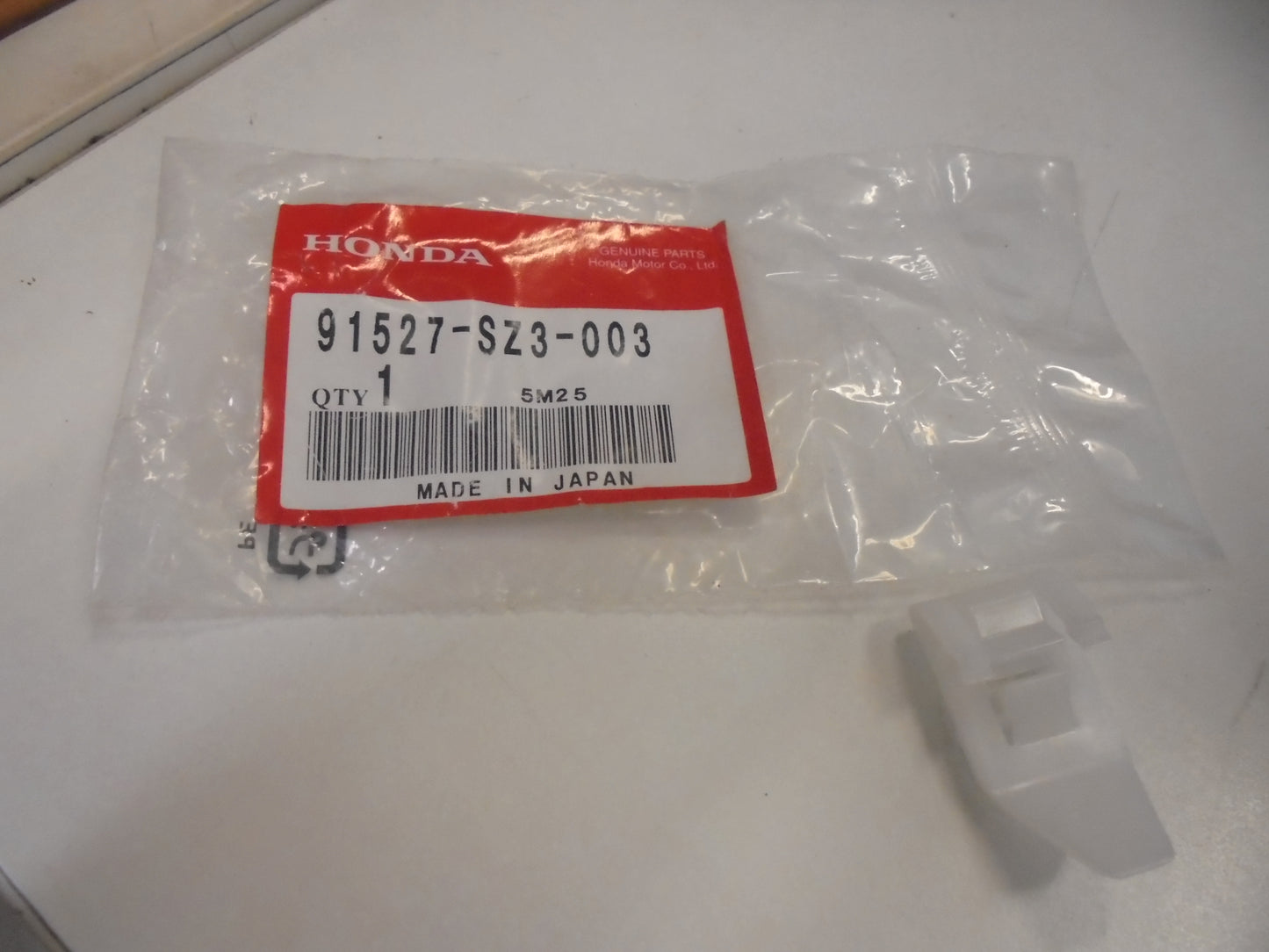 Honda Prelude Genuine Door Molding Clip New Part
