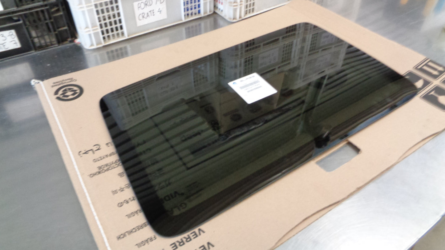 Jeep Wrangler Genuine Quarter Window Glass  Right Side New Part