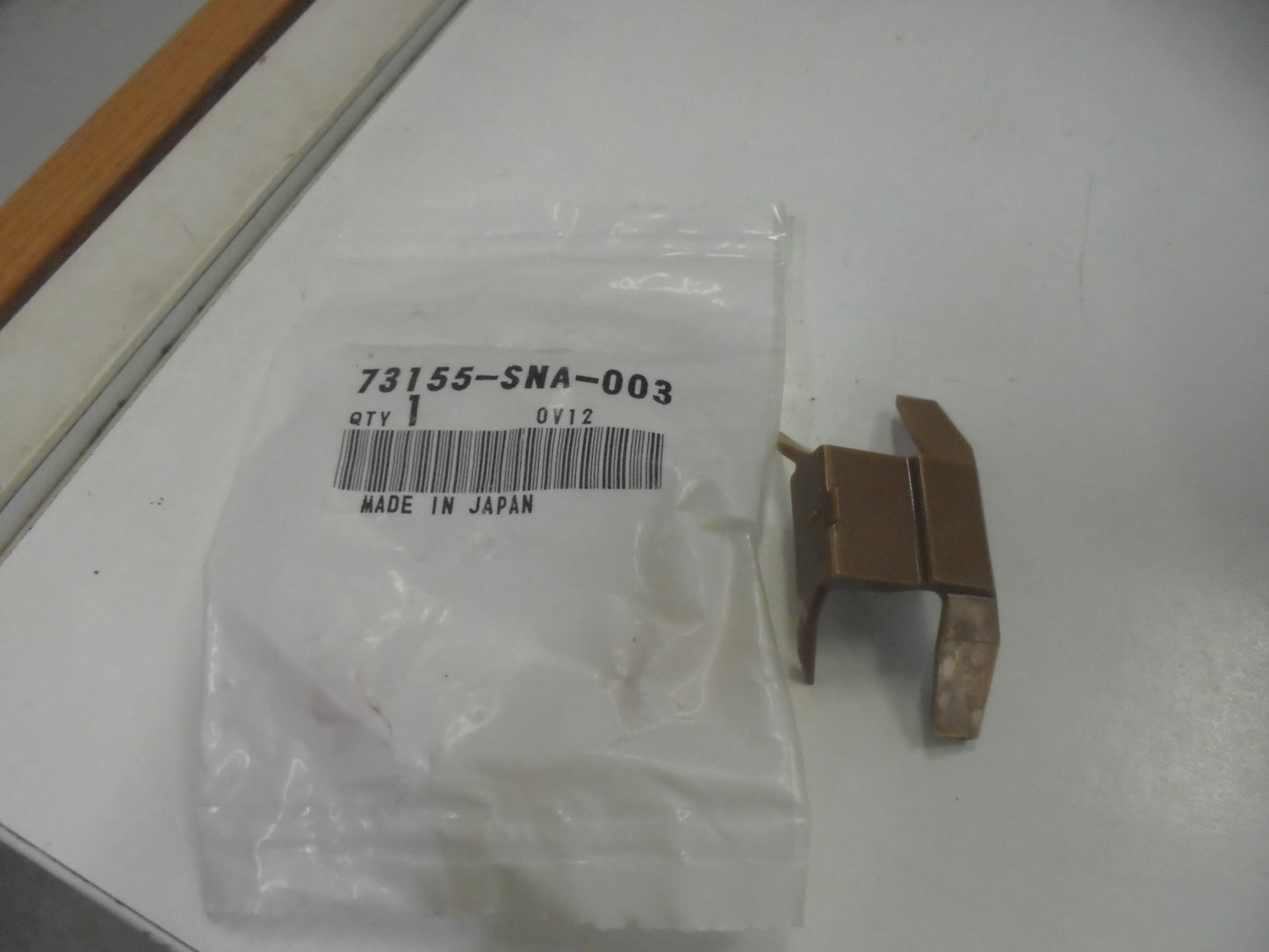 Honda Civic Genuine Windscreen C-Clip New Part